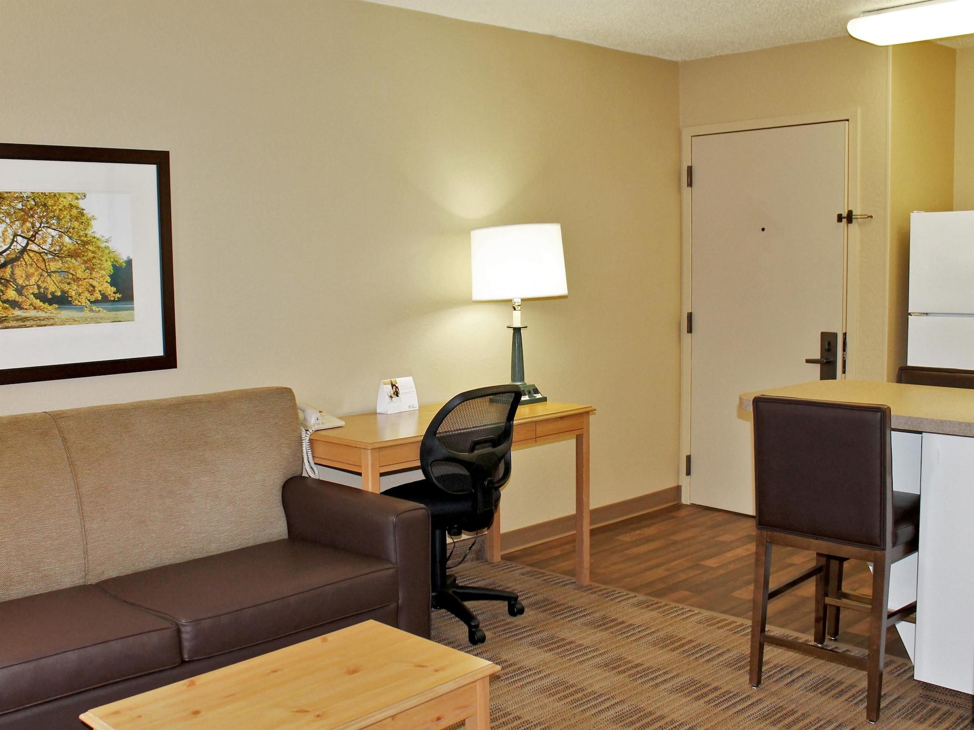 Extended Stay America Suites - North Chesterfield - Arboretum Річмонд Екстер'єр фото